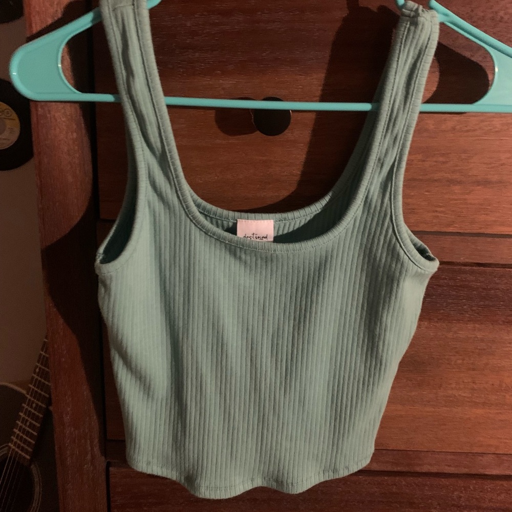 tillys tank !!